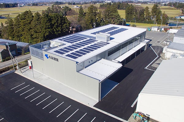 太陽光発電設備（小林製薬プラックス株式会社）