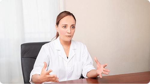 石原先生のお話中の写真