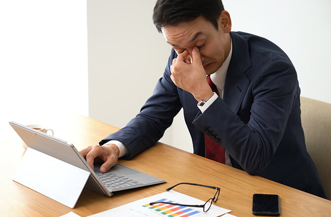 睡眠不足の日本