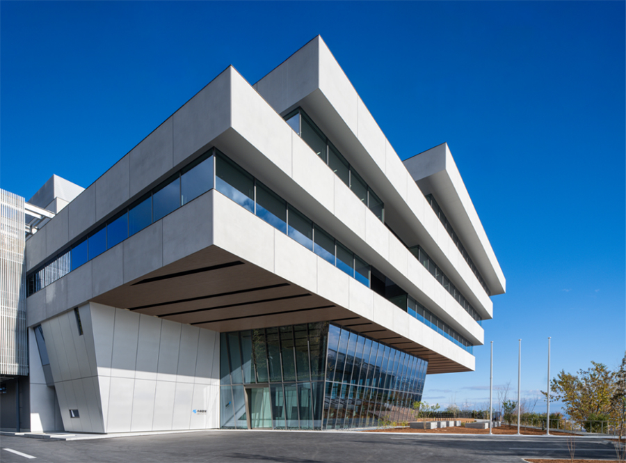 研究開発部門と製造部門を統合した新拠点 「彩都ものづくりラボ」竣工