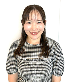 マーケティング本部 医薬品･食品マーケティング部 漢方・生薬グループ ブランドマネージャー 阿部