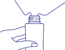 ボトルが倒れないように片手で固定し、注ぎ口をボトルの口に差し込み中身をゆっくり注いでください。